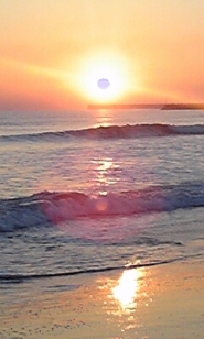 １枚目のお写真と同じく大吉方位の元旦の朝日の写真です。これから日が昇ってくる所です！